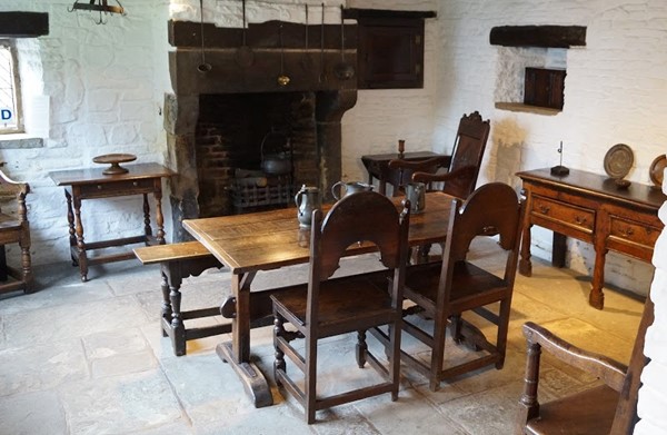 Revolution House Museum