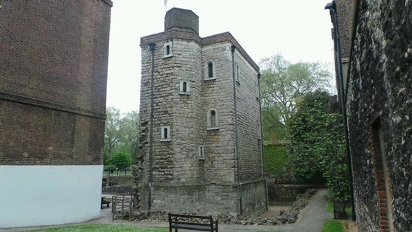 Jewel Tower