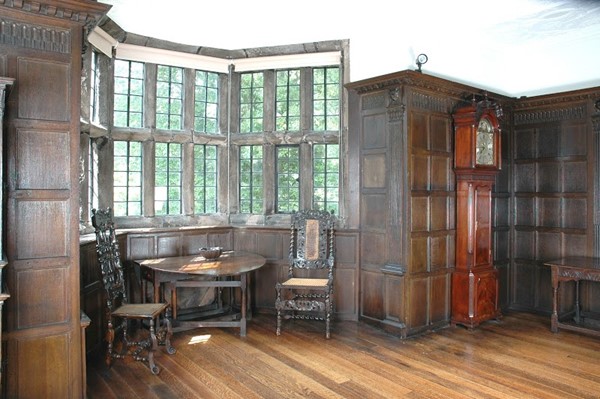 Hall i' th' Wood Museum