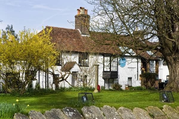 Petersfield Museum's Flora Twort Gallery