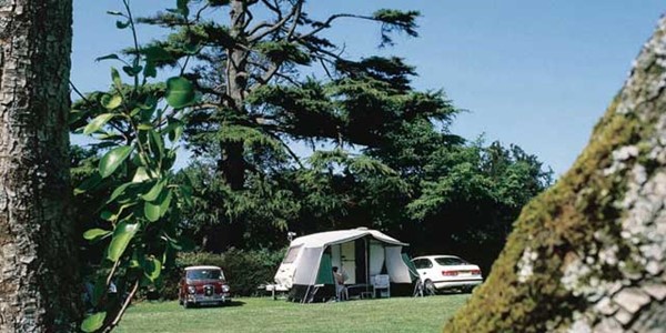 Slindon Camping And Caravanning Club Site