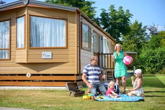 Oakdown Touring & Holiday Caravan Park, shop, cafe, golf