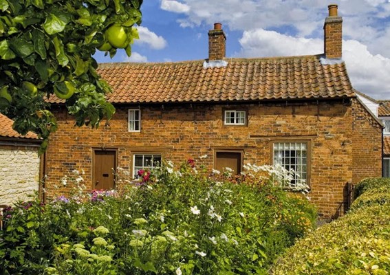 Mrs. Smith's Cottage Mrs. Smith's Cottage